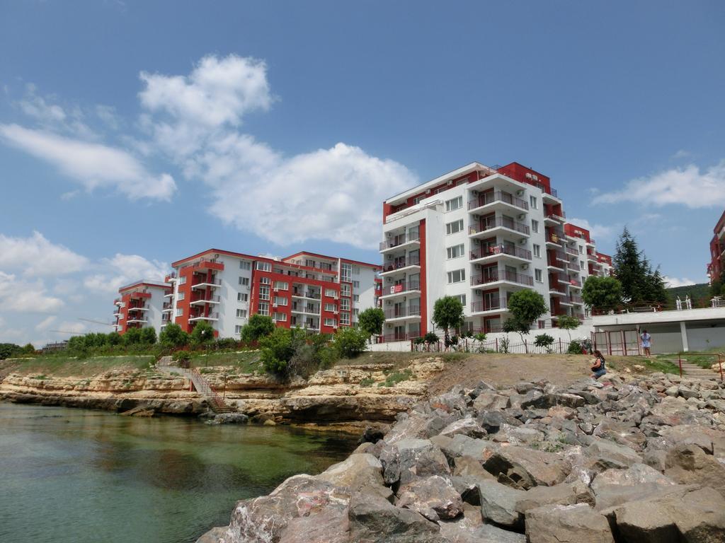 Panoramic Sea View Apartment Crown, Pools And Beach, Sveti Vlas Ngoại thất bức ảnh